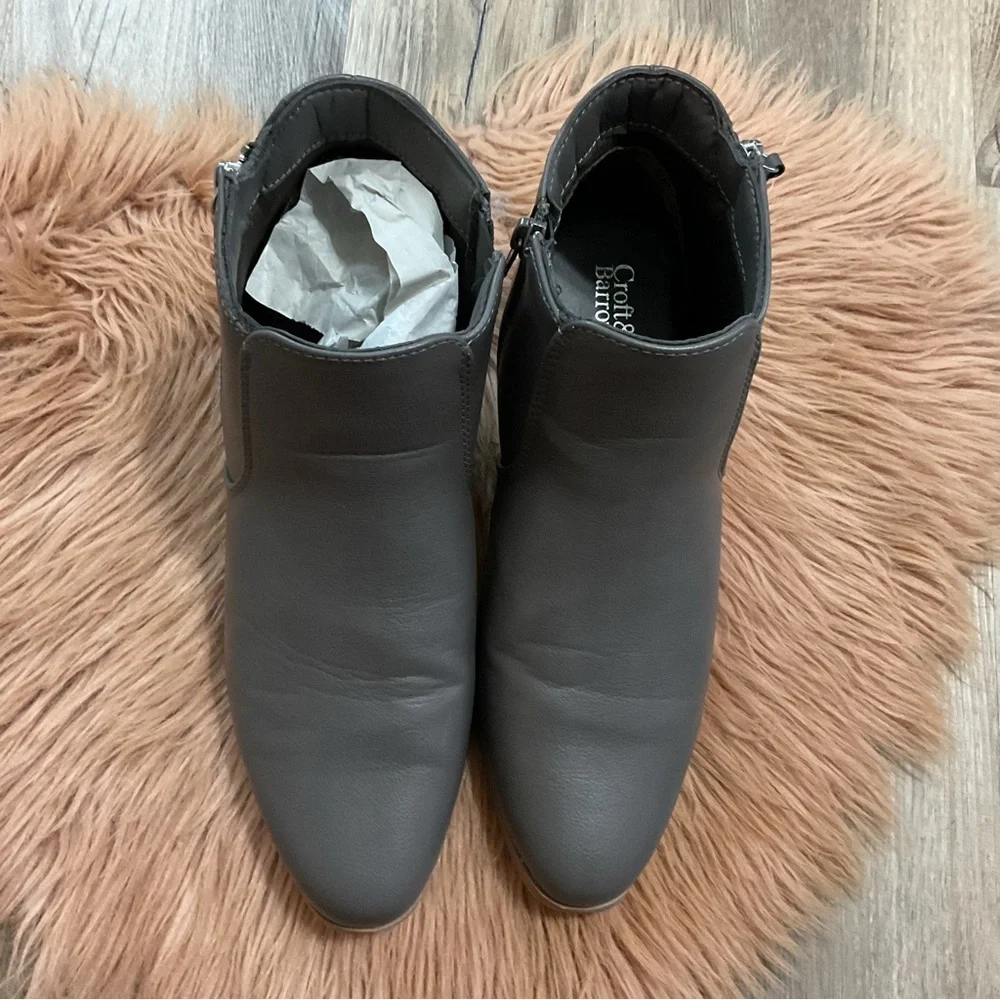 Croft & Borrow Batter Stone Color Gray Bootie Size 9